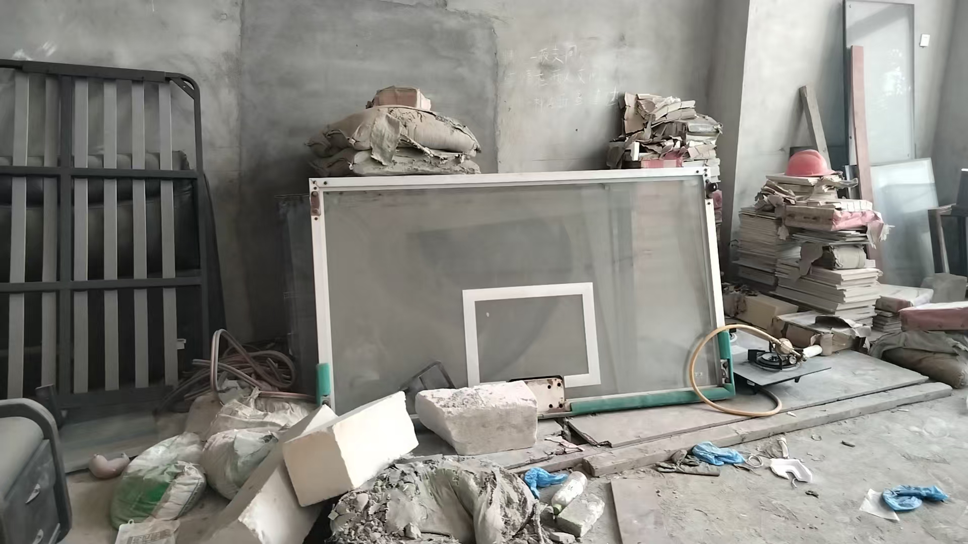 装修后垃圾成堆？深圳业主首选吉旺帮帮，高效清运一步到位