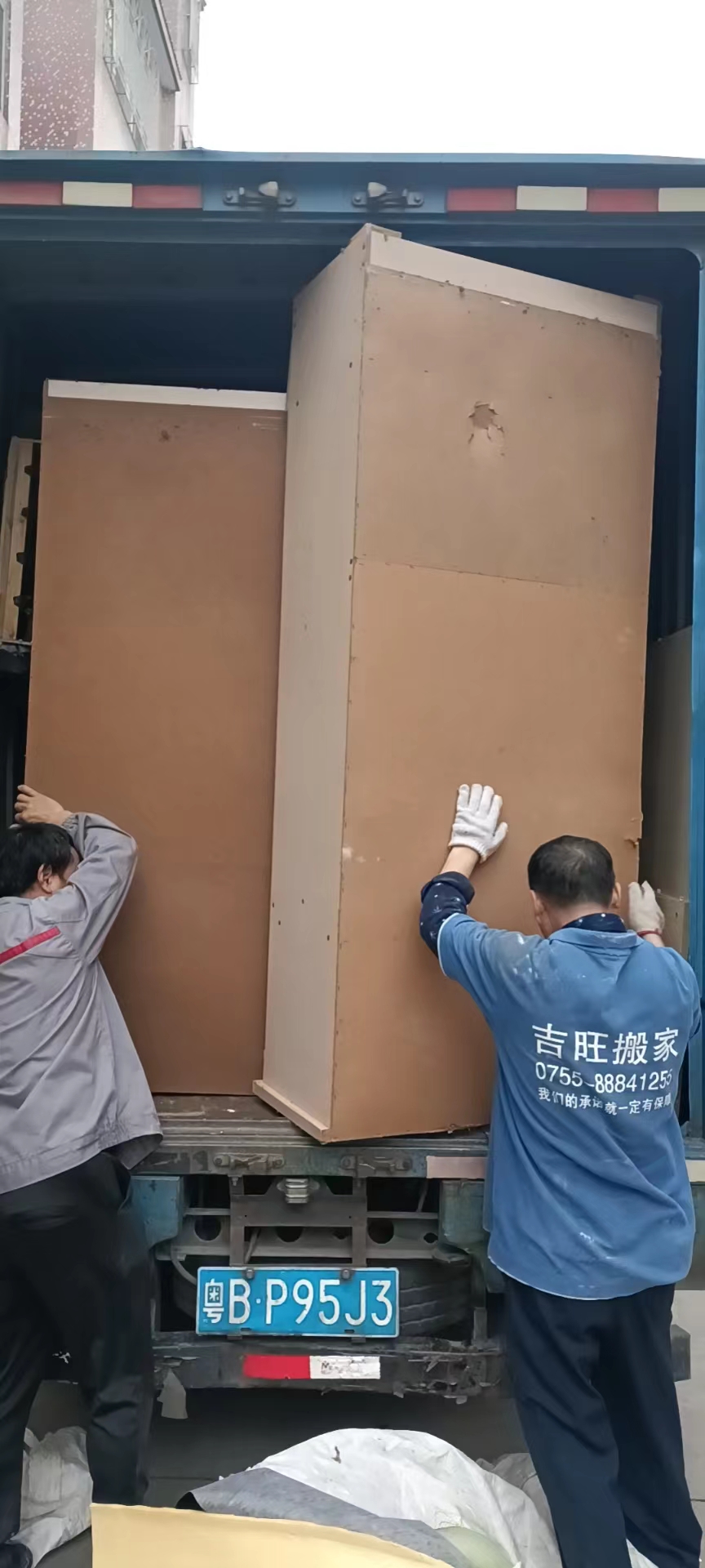 搬家后垃圾成堆？深圳居民首选吉旺帮帮上门清运服务