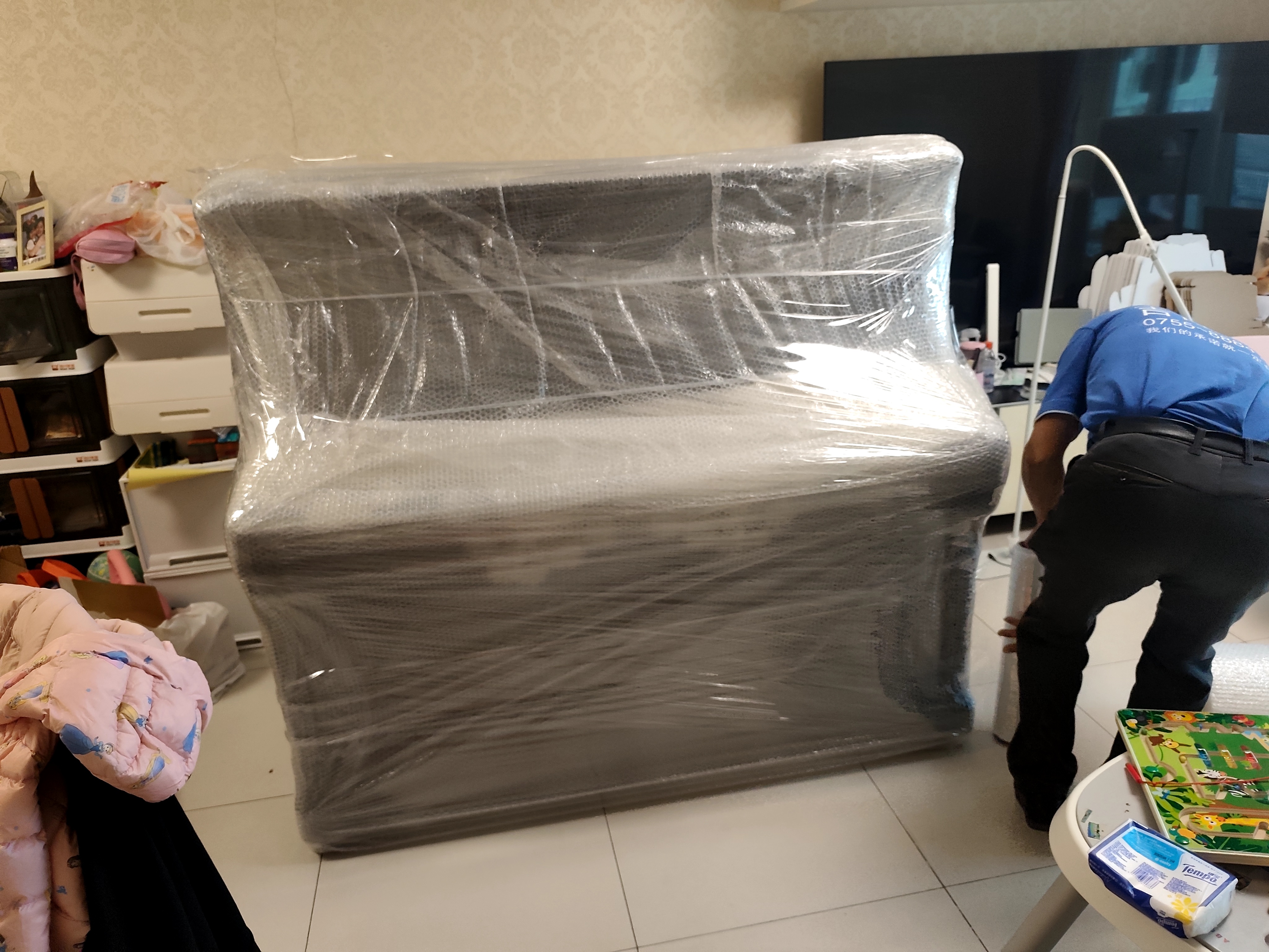 深圳搬家多少钱才配得上你的“宝贝”？揭秘吉旺搬家的钢琴搬运与精品护理术